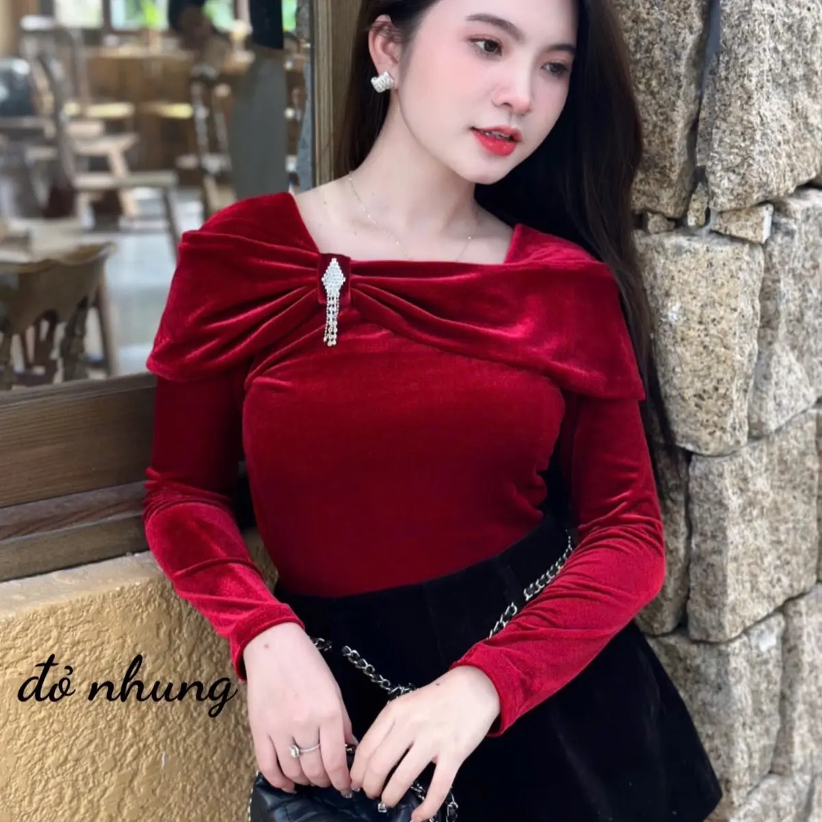 áo nhung cổ vuông bèo chờm vai