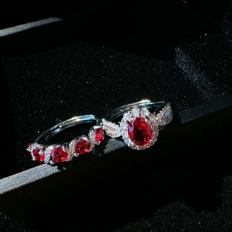 Product Introduction of Wine Stain Rose Egg-Shaped Gemstone Ring Farah 18K Gold Plating Rouge Magenta Zircon Cord for Braiding Ring Twin 15
