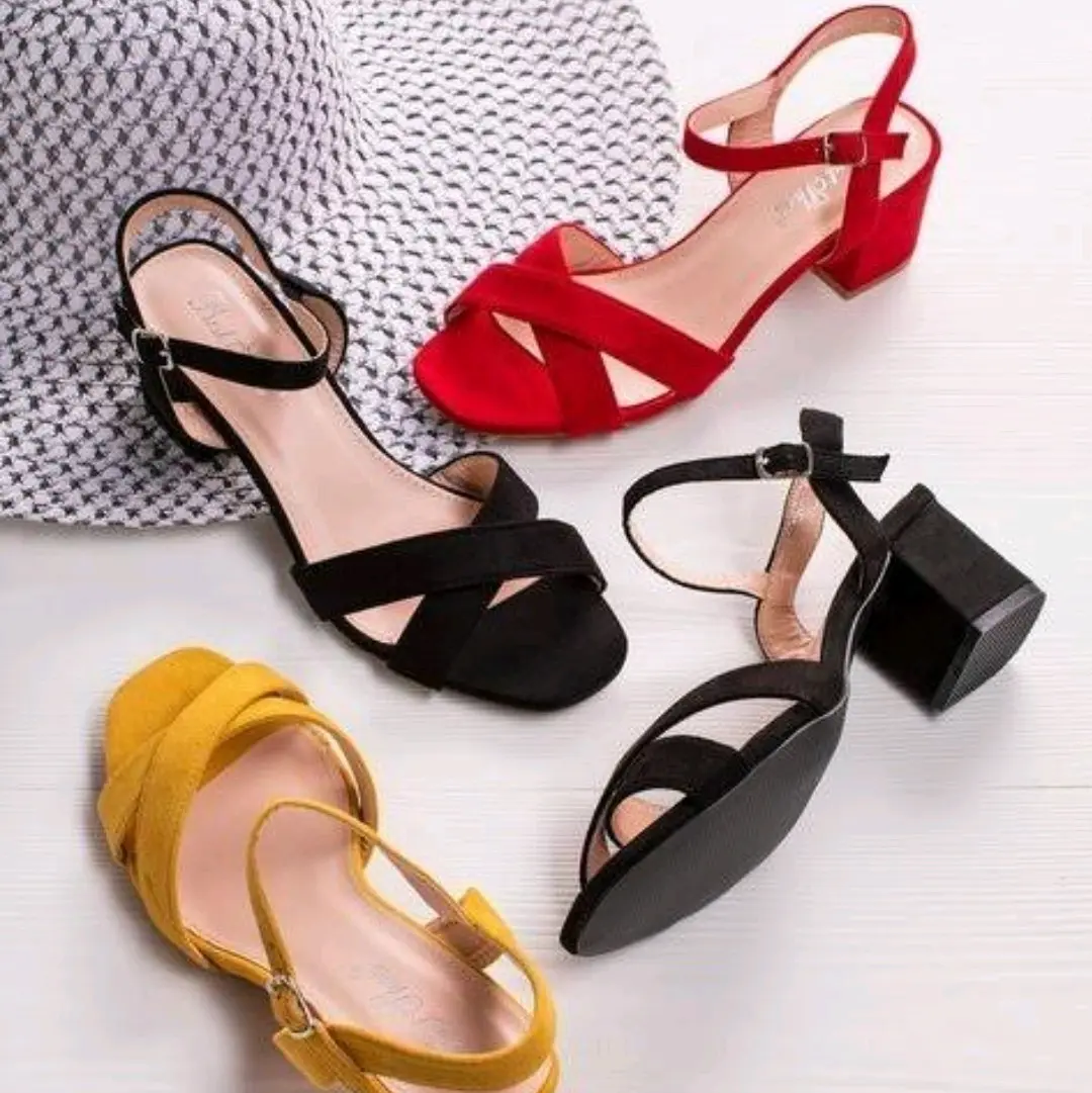 Sandal High Heels Wanita Hak 5 cm Tali Silang Terbaru Kekinian Hitam