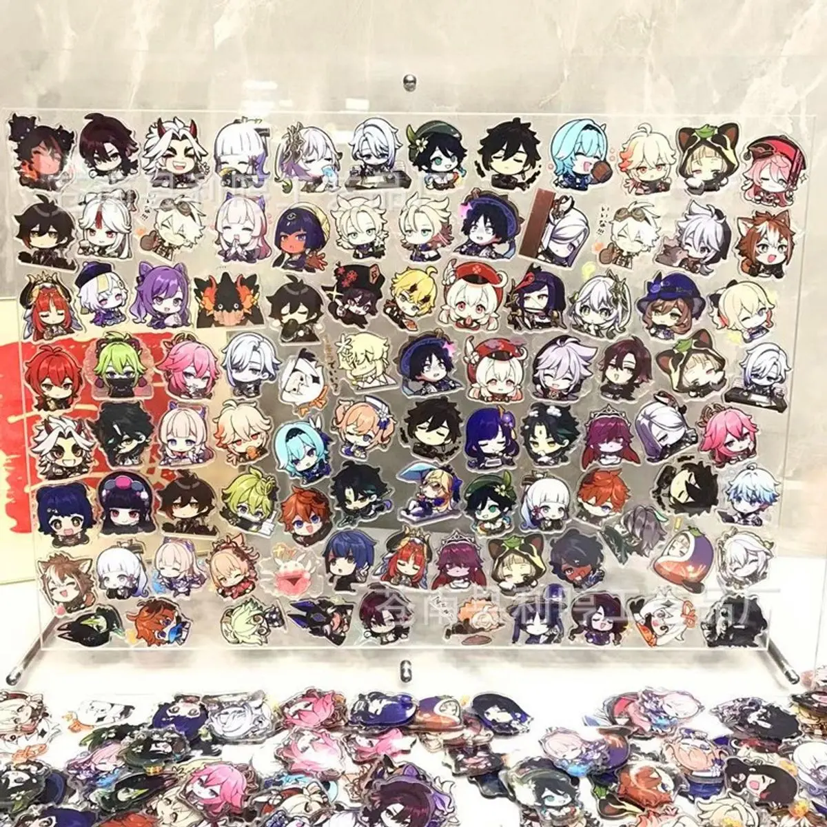 Miếng charm nhựa 2cm acrylic hình Genshin, One piece, shin, lotso... trang trí phụ kiện điện thȯại túi xách