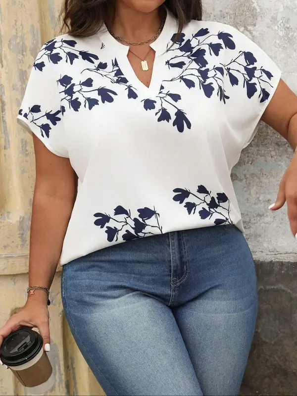 【Plus Size】 All Over Floral Print Curved Hem Blouse, Casual Short Sleeve V Neck Top for Summer, Women's Clothing for Daily Wear 0