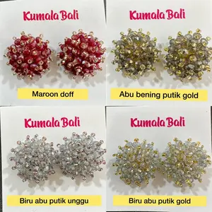 Anting emerald cantik