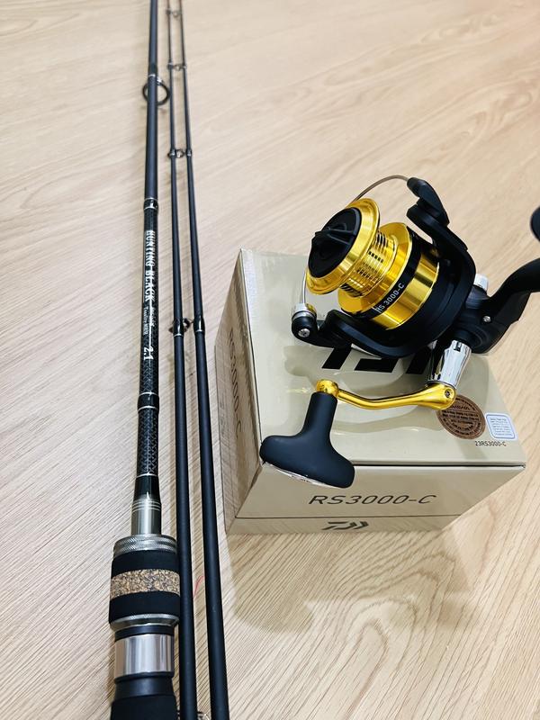 Combo Máy Daiwa RS 2023 + Cần Hunting Black 2 đọt MH-H Câu Lure (Tặng Nhái Hơi Hoặc Dây 7 Màu) Bắt Cá Fishing Đi Câu Câu Cá combolure máyđứng cầnlk2m7 cần  câu