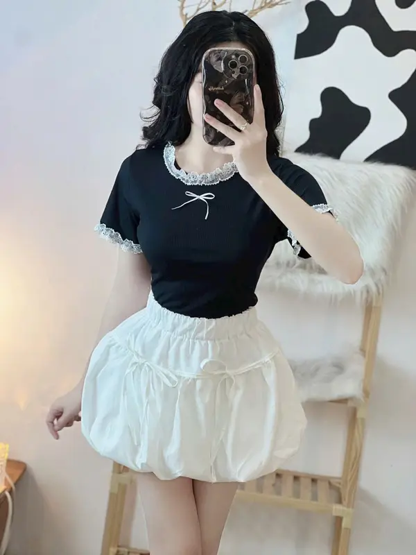 Áo thun nữ cổ vuông , cổ và tay viền ren đính nơ giữa dễ thương 2