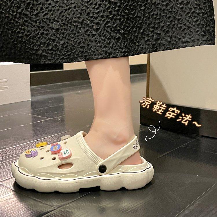 Product Introduction of Hole Shoes Eva Women's Platform plus Height Increasing Summer Outer Wear Closed Toe Non-Slip Deodorant Cartoon New Cool Beach 23