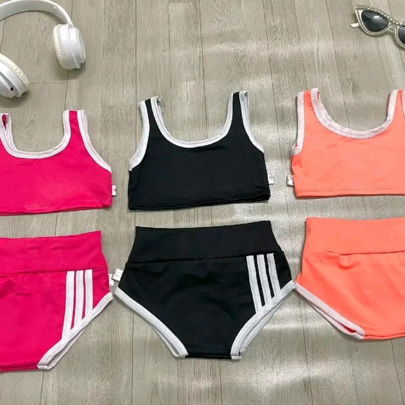 Bikini 2 mảnh viền trắng 3 sọc cho bé sz 7-30kg