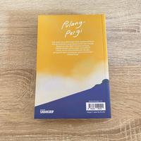 Gambar Novel "Pulang Pergi" - karya Tere Liye - IYA TTD dari TOKOBUKUTERELIYE Kota Depok 3 Tokopedia