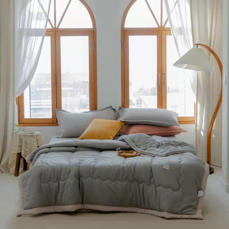 Soft Blanket Japanese Minimalist Style Super Soft Comforter Premium Cotton Quilt Single Queen King Size Air Conditioning Quilt Plain Summer Blanket 2