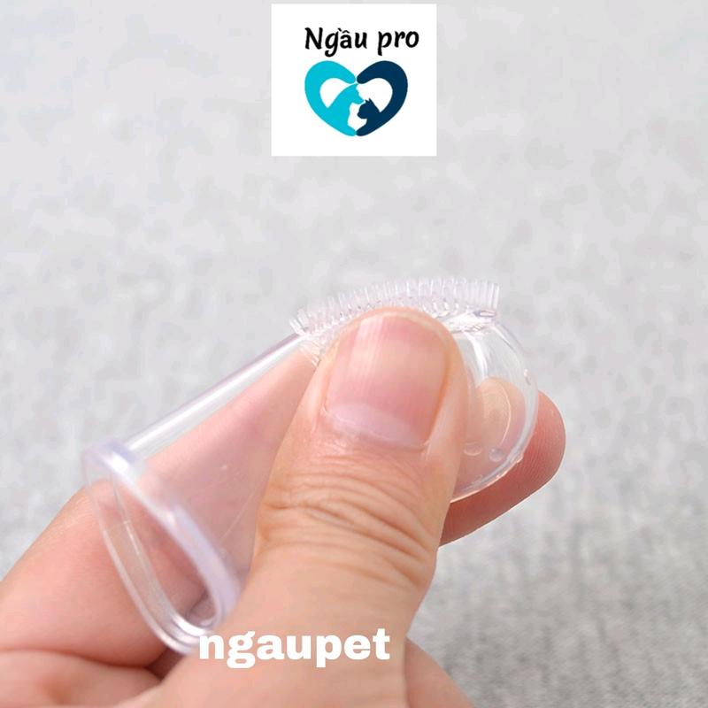 Bàn chải đánh răng cho chó mèo mềm xỏ ngón tay bằng silicon kèm hộp xịn xò Ngaupet 6