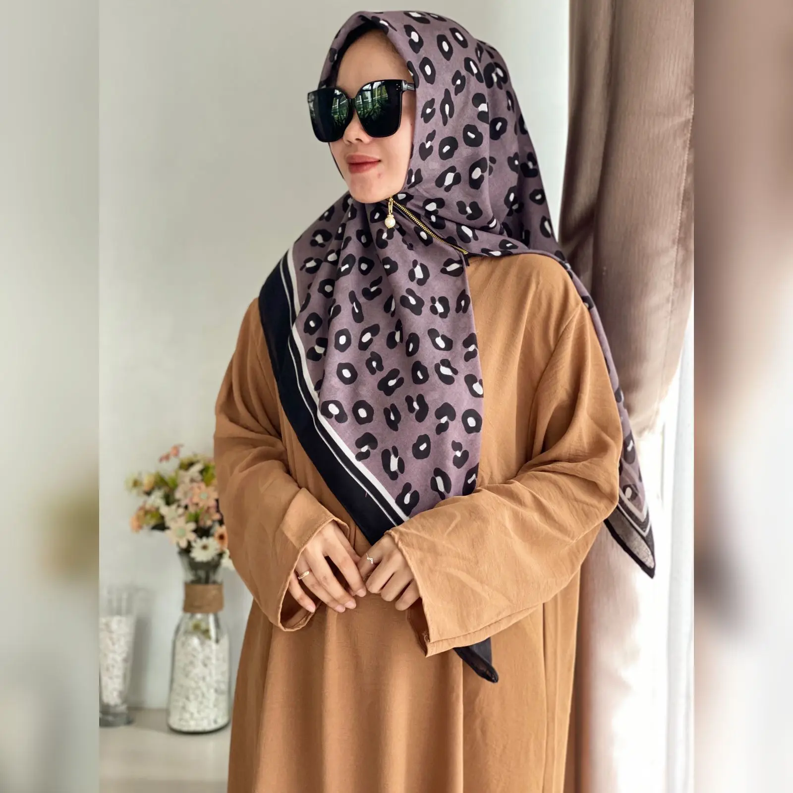 Hijab zipper instan resleting / krudung motif in Ziper Resleting Motif Bahan Voal Premium Terbaru /Hijab zipper Resleting Terbaru / Jilbab Instan Zipper / segi empat instan zipper / Hijab wanita terbstan / Hijab Segiempat Instanaru