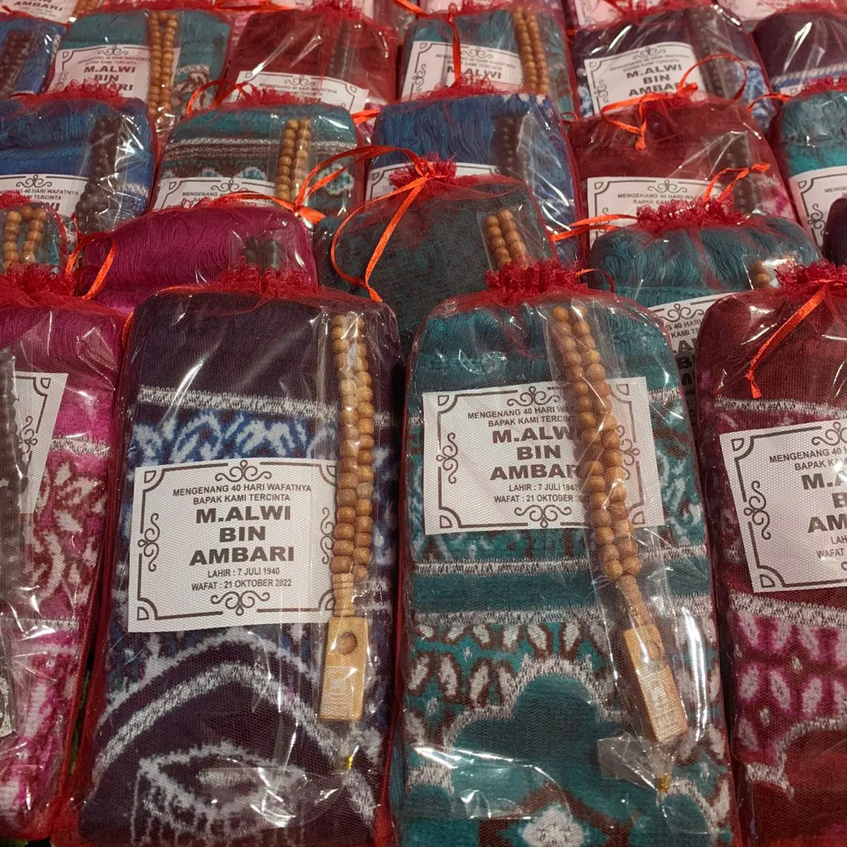 10 PCS Set Hampers Hemat Sajadah mini 35 × 60