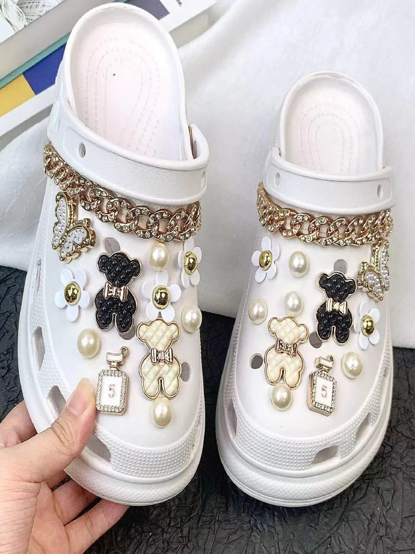 Cute Bear & Butterfly & Flower & Faux Pearl Decorated Shoe Charms, Fashionable Novelty Shoes Decorations for Clogs, Dazzling Glamour Trendy Holiday Shoe Accessories for Women & Girls