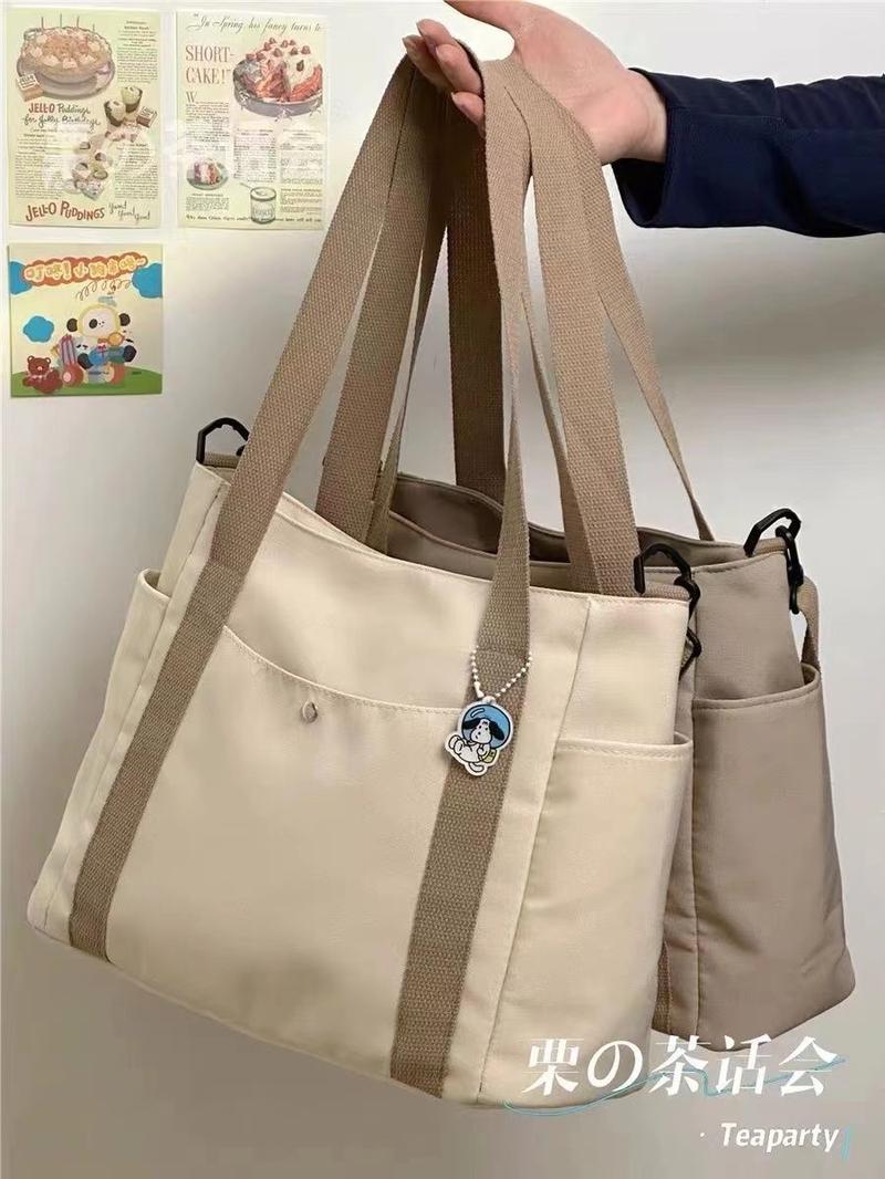 Product Introduction of Canvas Bag Women's New Large Capacity Fashion All-Match Shoulder Bag Tote Bag for Work Commuter Bag Korean Style Crossbody Bag 3