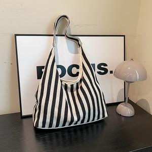 Beg Tote Berkapasiti Besar, Untuk Wanita, Ketibaan Baru Musim Luruh, Beg Bahu Berjalur Blok Warna Bergaya, Beg Tangan Komuter Mewah Bags Totebag