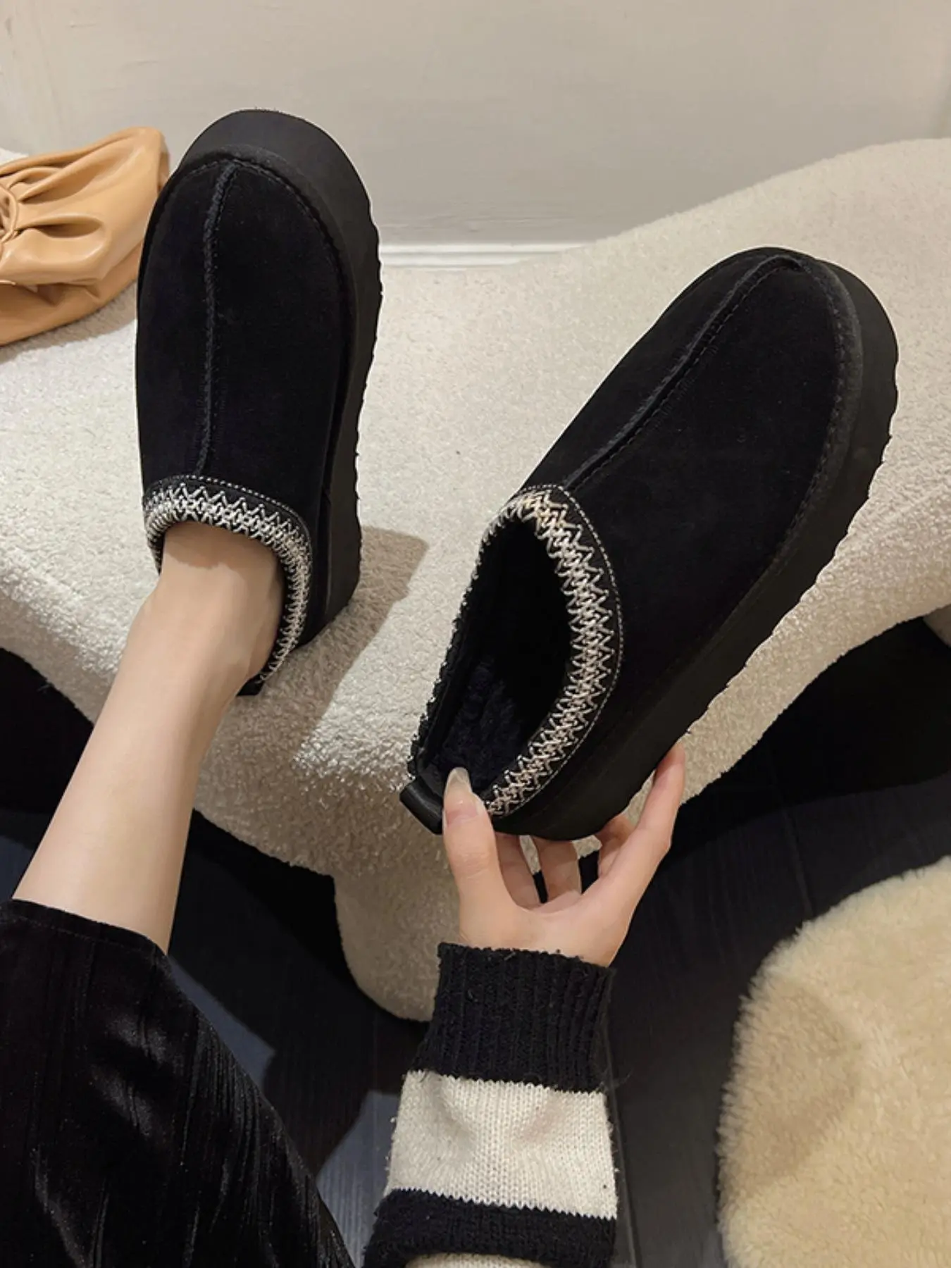 Women's Solid Color Plush Lining Fashion Slippers, Casual Soft Comfortable Home Slippers, Warm Slippers for Indoor & Outdoor Use for Fall & Winter