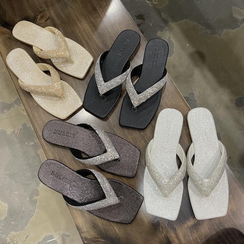 Dép Kẹp Mũi Vuông Đuôi Tròn Quai Đá Sáng Đi Nhẹ Êm Chân Đế Chống Trơn Trượt