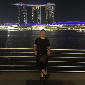 Ông Chú Đủ Mọi Thứ