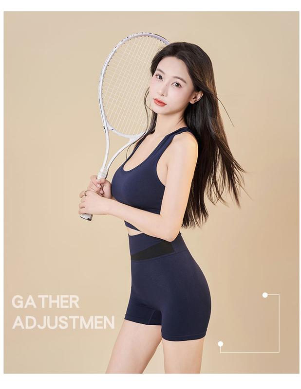 Product Introduction of New Women's Contrast Color Yoga Clothes Suit Girls Quick-Drying Running Outfit Suit Outer Wear Yoga Clothes with Chest Pad 18