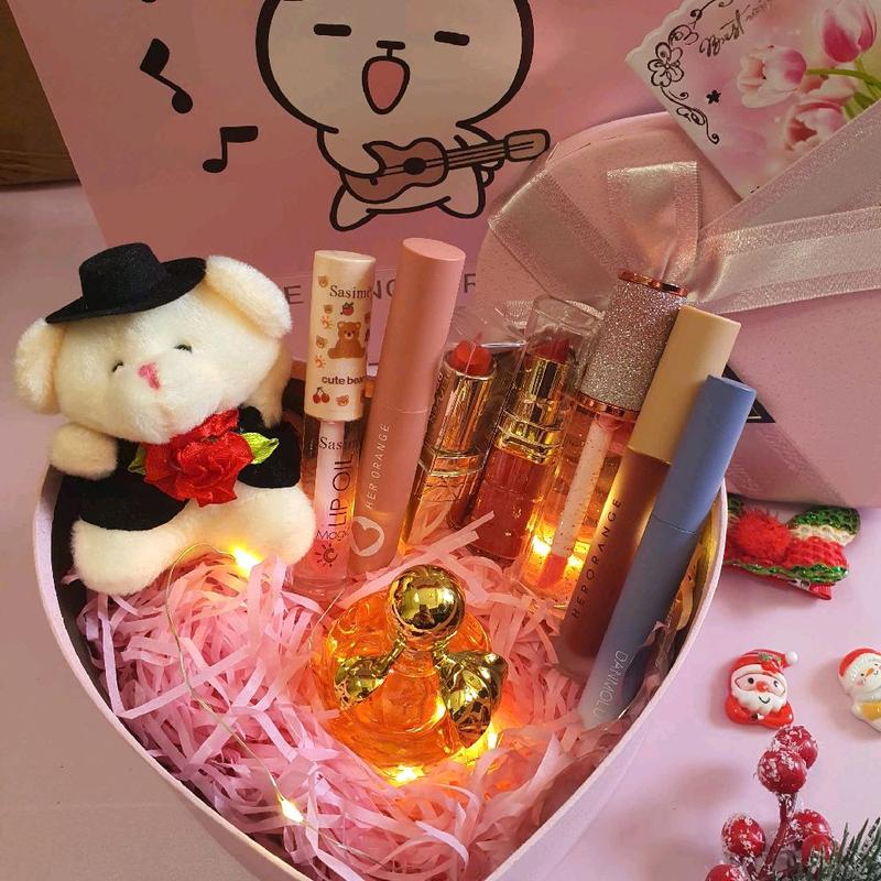 Bộ quà tặng bạn gái sang trọng nhân dịp Valentine, ngày lễ, ngày kỉ niệm với son, nước hoa, gấu bônh, thiệp, đèn nháy, hộp quà và túi quà tặng xinh xắn