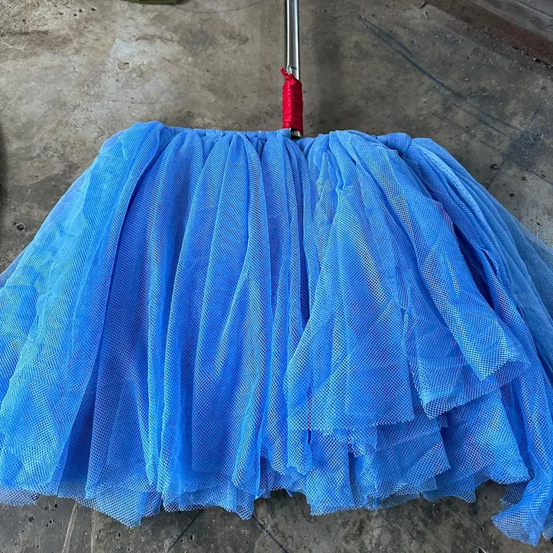 Cây lau mùng cán kẽm xanh trung 3