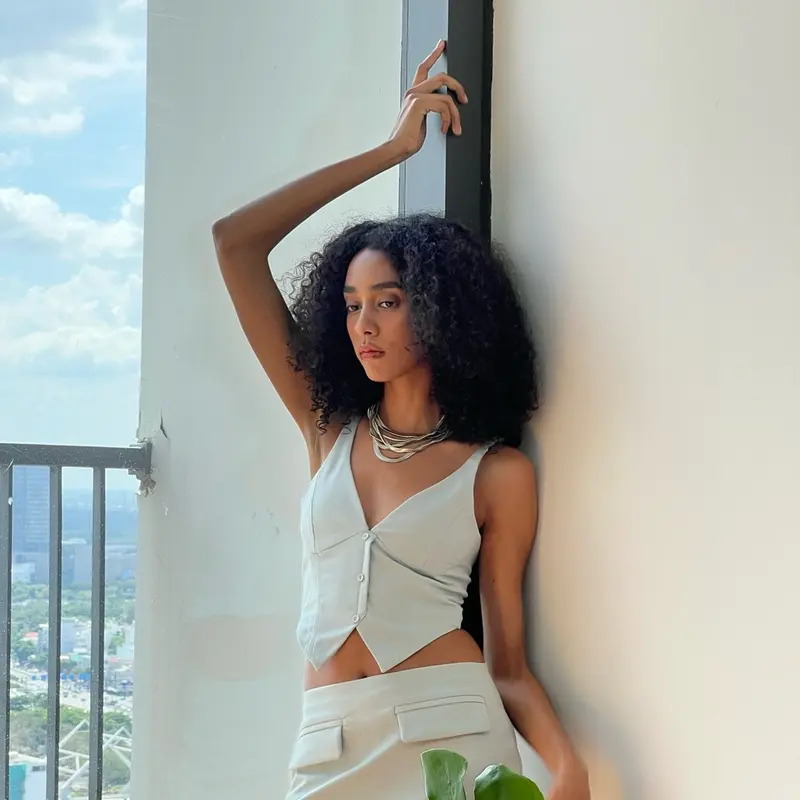 Set Bộ Đồ Nữ Áo Hai Dây Cổ V Ghi Lê Và Chân Váy Ngắn Freckles Studios Vải Kate - Lowell 0