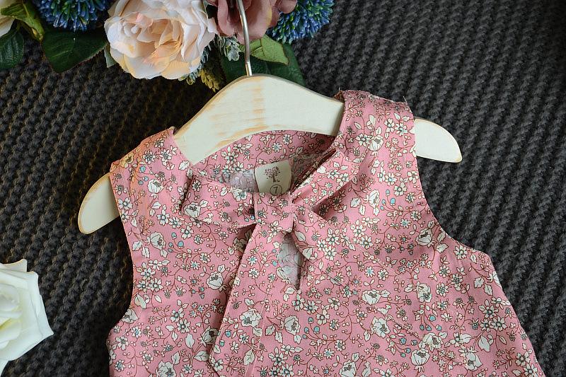 Product Introduction of Summer Children Sleeveless Bow Vest+shorts Floral Two-piece Suit 17