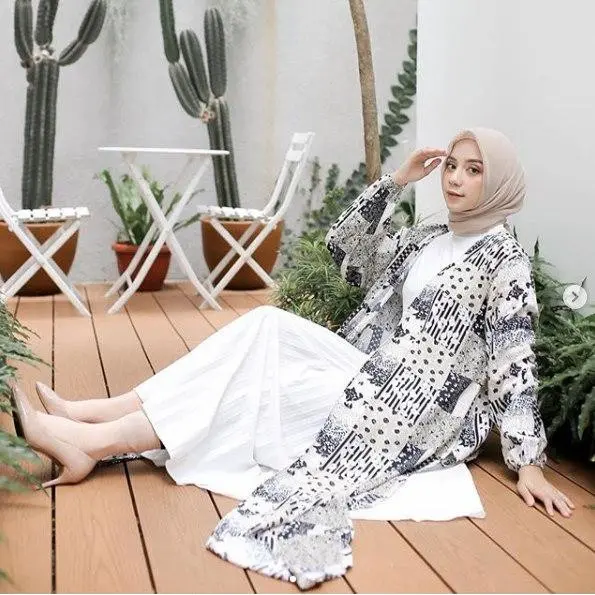 Zivi Long Outer / Atasan Cardigan Wanita Terbaru Baju Lebaran Atasan Outer Cardi Atasan Murah Atasan Muslim Kekinian Pakaian Wanita Kekinian Muslim Jumbo Baju Atasan Wanita Termurah