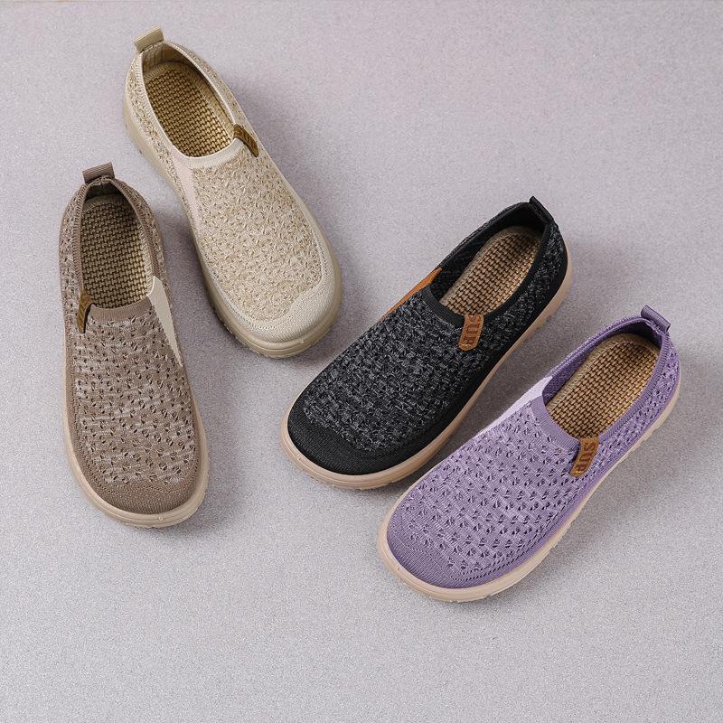 Product Introduction of [Quality Assurance] Sports Spring and Summer Shoes for Women, Solid Color Casual Shoes, Slip-On Lazy Shoes, Soft Sole Comfortable Flat Shoes, Women's Cloth Shoes 3