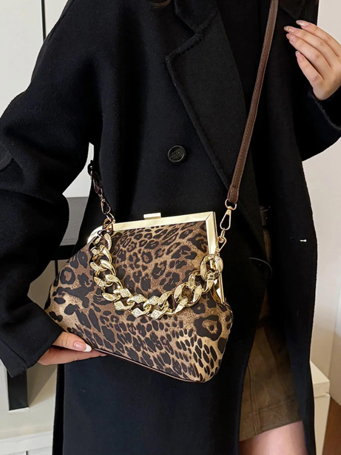 Women's Fashion Random Leopard Print Chain Strap Crossbody Bag, Casual Large Capacity Shoulder Bag for Daily Used, Trendy All-match Commuter Purse Bag