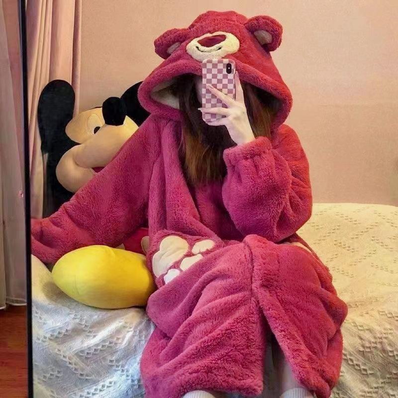 [QC][40-70kg]Áo choàng/Váy ngủ lông dài tay GẤU DÂU NEW mềm mại ấm áp Nữ Women Dress Đầm Ngủ Nhung Voi áo