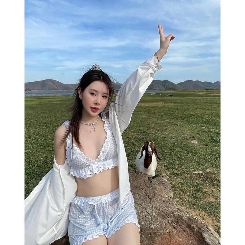 M983 - Set bikini caro hồng - xanh viền ren xô hoa có mút kèm quần short bí lưng thun đi biển Nữ Women