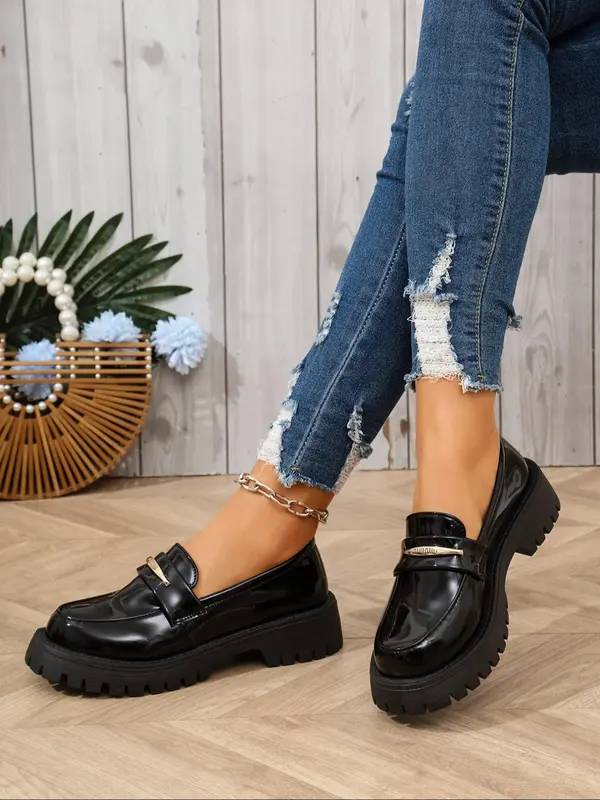Women's Fashionable Solid Color Slip on Loafers, Casual Comfortable Round Toe Flat Shoes for Daily Wear, Lightweight Breathable Shoes for All Seasons 6