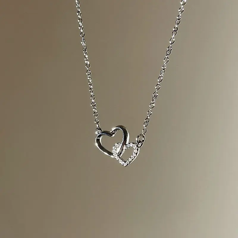 Double Ring Love Necklace Light Luxury Minority Design Sense Internet Celebrity Gentle Sweet Clavicle Chain