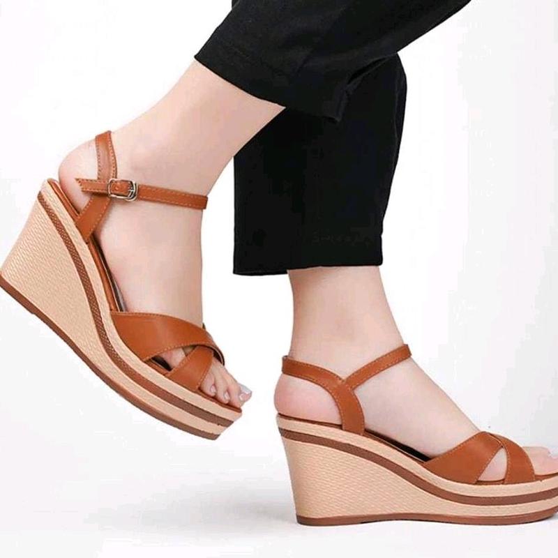 Giày sandan xuồng đế sọc quai chéo 10f DéP Nữ Sandal Shoes Nhung Jean