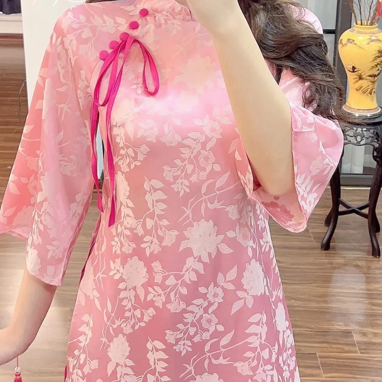 SÉT ÁO DÀI LỤA GẤM HOA CAO CẤP. CÁCH TÂN DÁNG XUÔNG SIÊU XINH CHO CÁC NÀNG. Cổ chữ V