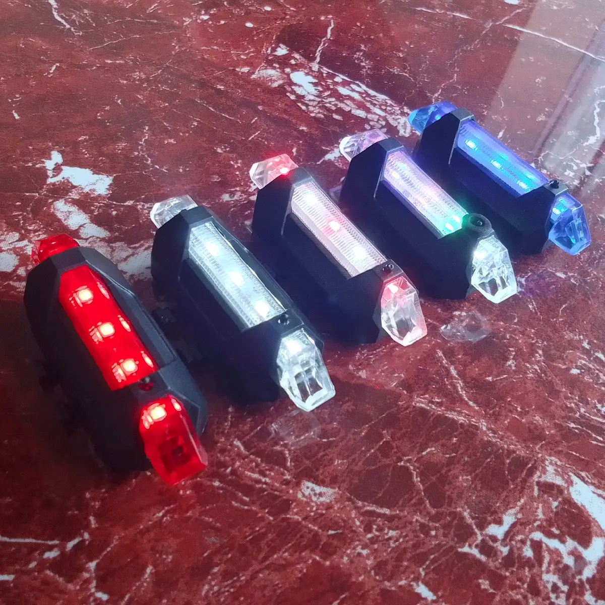 Lampu Cas Kelap-Kelip Universal