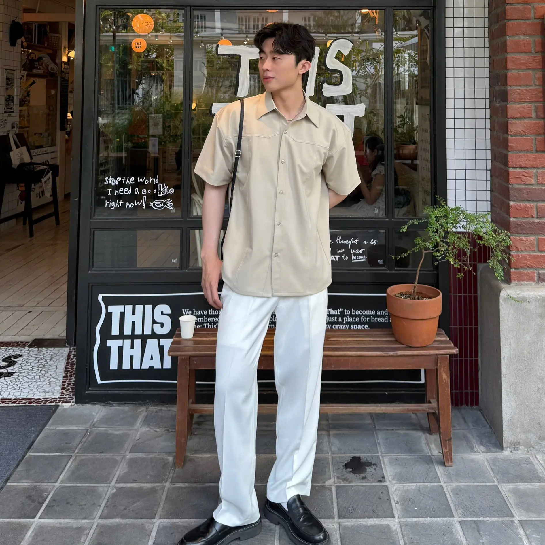 Áo sơ mi tay ngắn, dáng suông, chất liệu ít nhăn [Fusion Stitch Shirt]