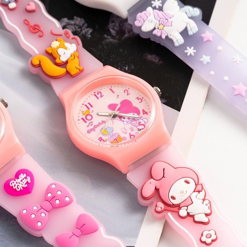 Product Introduction of Đồng Hồ Đeo Tay Trẻ Em, Họa Tiết 3D Sanrio, Cinnamoro Hello Kitty, Đồng Hồ Thạch Anh Chống Nước, Kuromi, Dây Đeo Đồng Hồ Silica Gel Hoạt Hình, Thích Hợp Làm Quà Tặng Trẻ Em 22