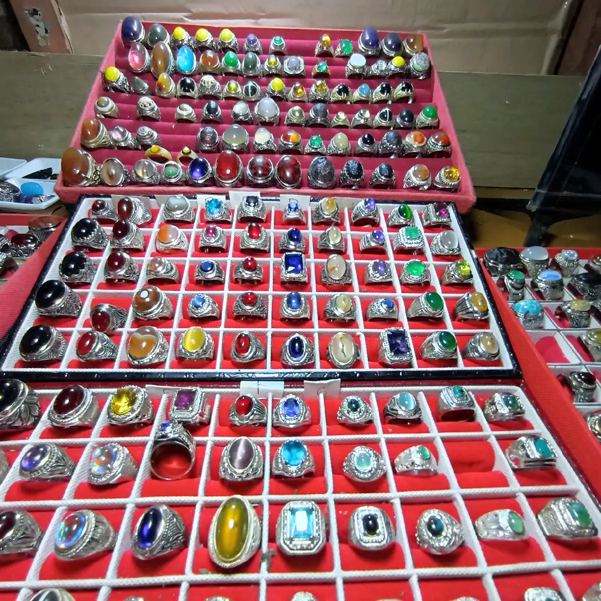 cincin promosi masa kini Laki-laki