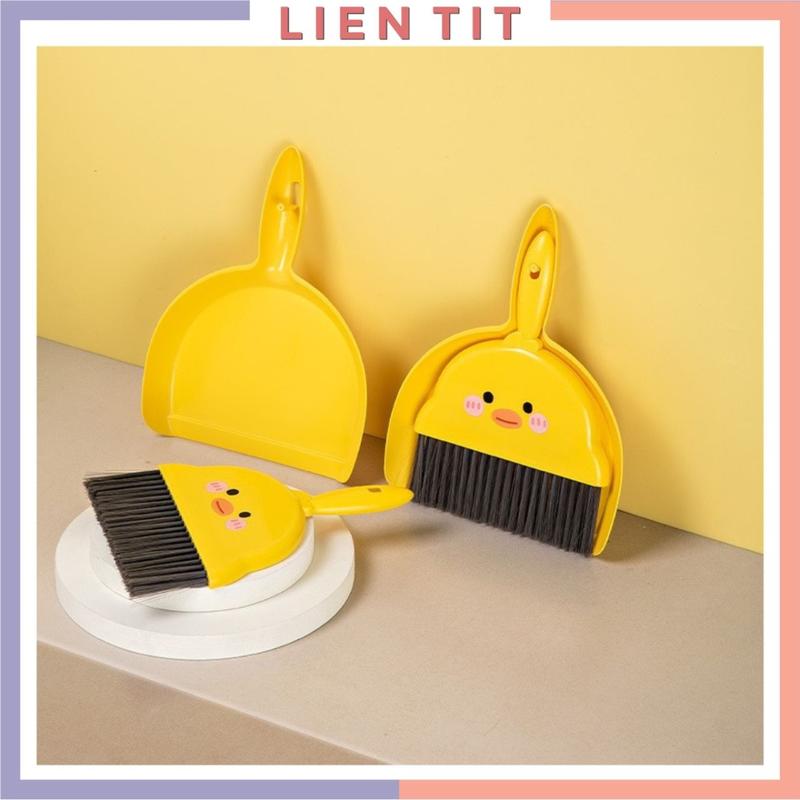 Bộ hót rác kèm chổi quét mini vịt vàng vệ sinh bàn ăn, sofa, giường chiếu