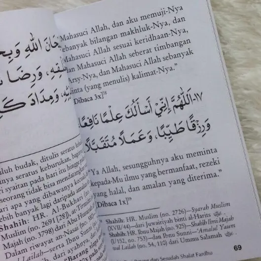 DZIKIR PAGI PETANG DAN SESUDAH SHALAT FARDHU - Dzikir Pagi Petang Ustadz Yazid bin Abdul Qadir Jawas ORI - PUSTAKA IMAM ASY SYAFII - Dzikir Pagi Petang Ustadz Yazid ORI Quran 2