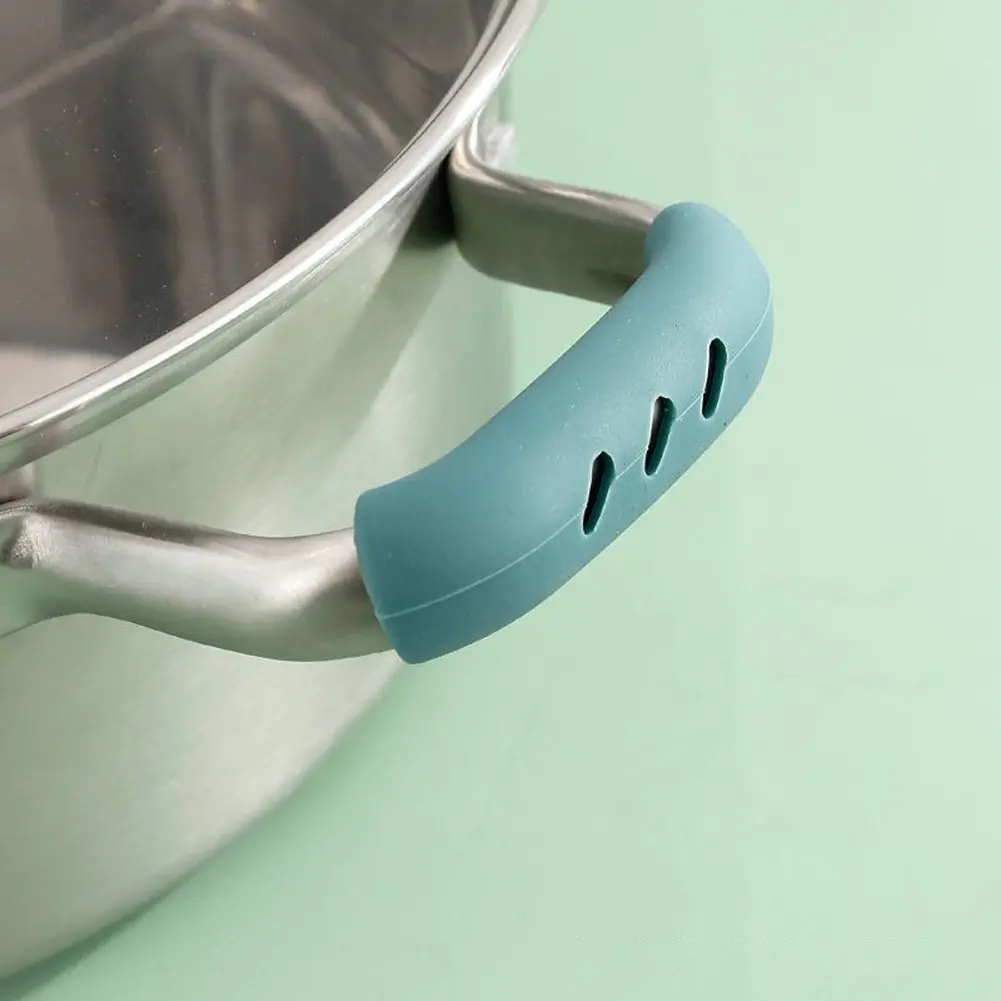 2pcs Silicone Insulated Pot Handle Cover High Temperature Pot Handle Gloves