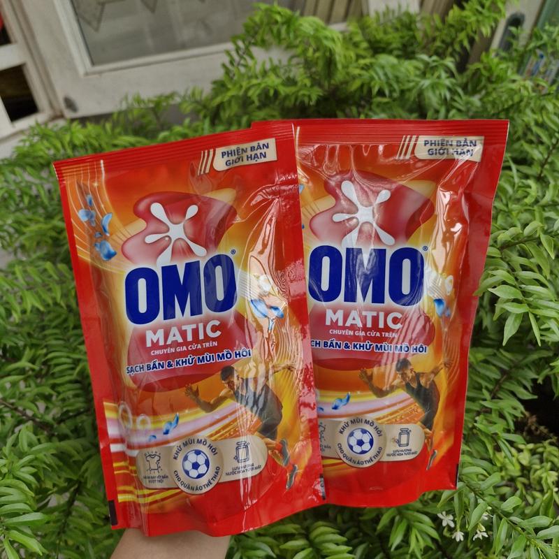Combo 2 Bịch  Nước giặt Omo Matic tinh dầu thơm Comfort 412g-Hàng Tặng khuyến mãi
