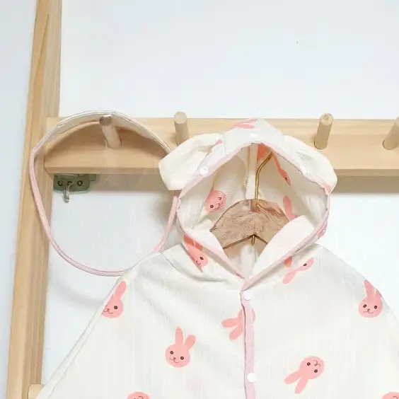 Áo choàng chống nắng cho bé, chắn gió kèm tấm chắn bảo vệ HABY KIDS chất liệu đũi gân họa tiết Tai Thỏ Kem chobe 1