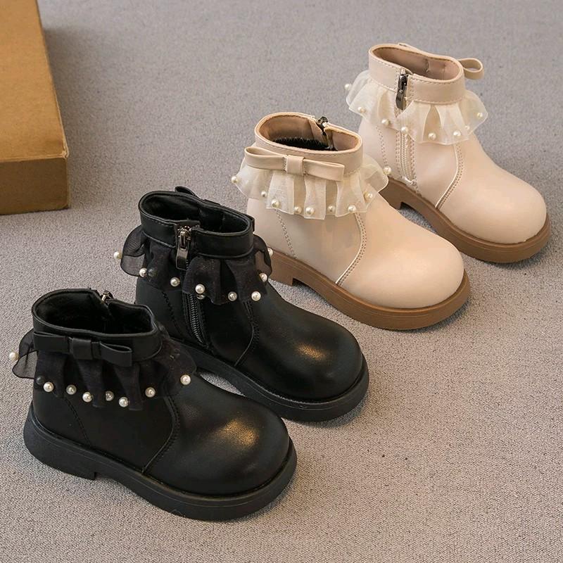 Giày bốt cao cổ cho bé - Bốt da PU mềm ren đính ngọc, đế chống trơn phong cách thời trang năng động FK712