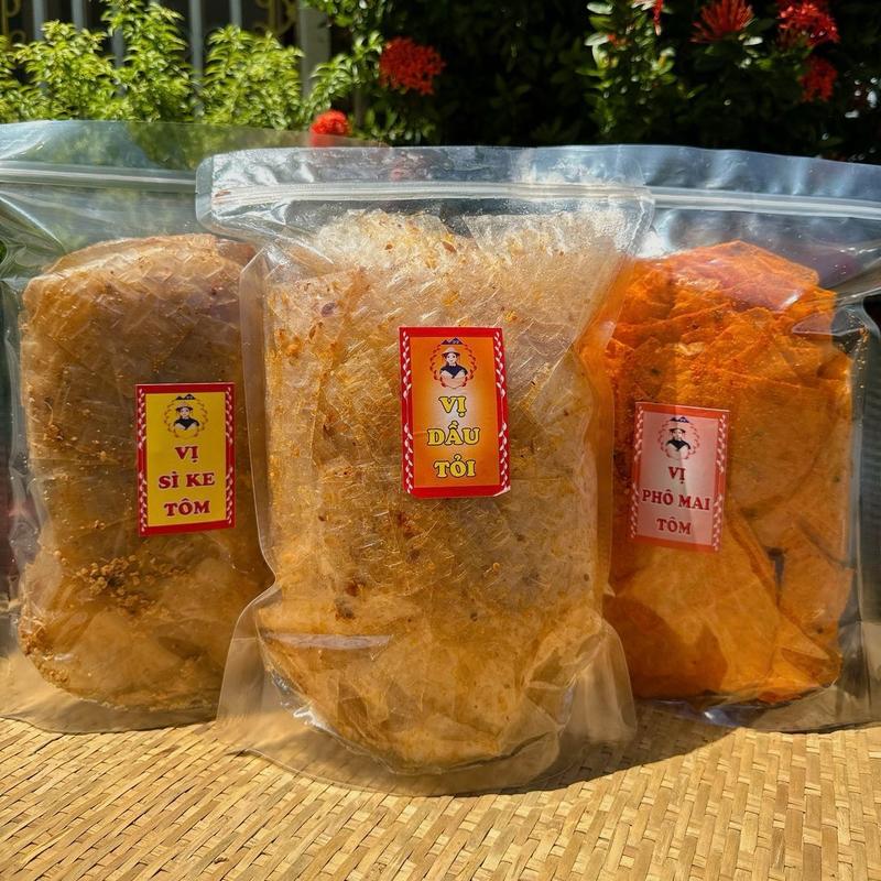 Combo 1ky500g bánh tráng: 500g muối tôm tỏi-500g phô mai tôm- 500 dầu tỏi phi Snack Ăn Vặt