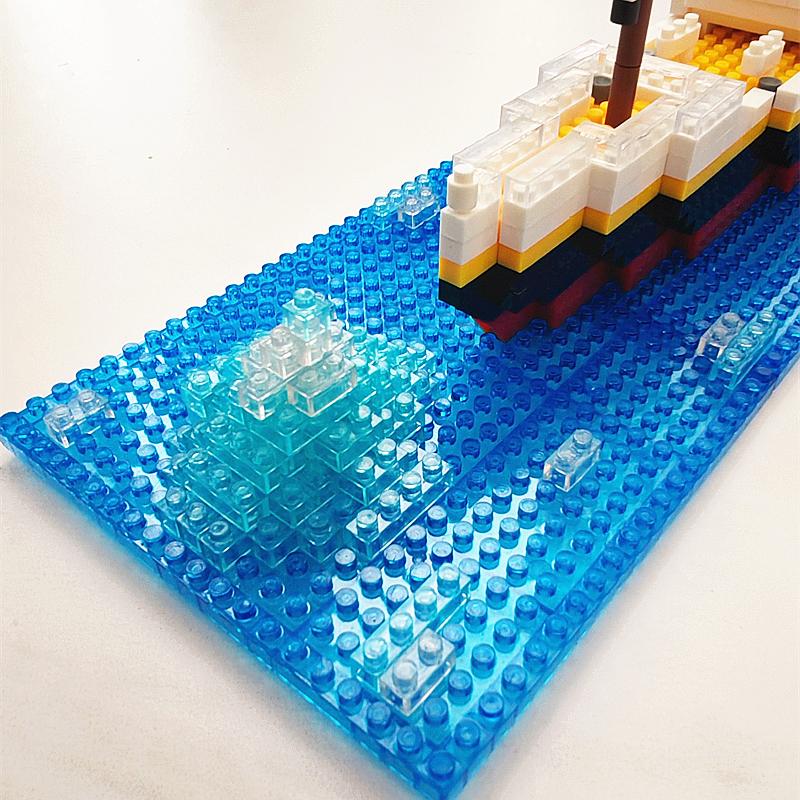 Product Introduction of Titanic Building Block Set Toy For Kids Historical Film Boat Micro Mini Ship Desktop ornament DIY Gifts For Adults Boys 3