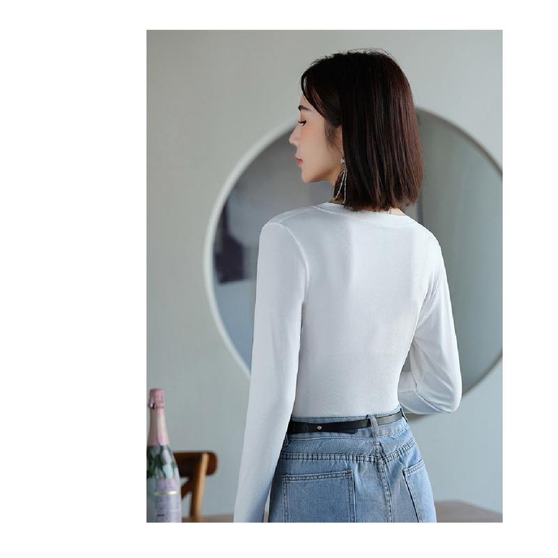 Product Introduction of Women's Long-Sleeved Bottoming Shirt Fall and Winter Inner Wear 2024 New Thread round Neck Loose Slim Western Style Black T-shirt Top Womenswear Lingerie Lady Comfort Longsleeve Basic turtleneck  tank Crewneck Minimalist 13