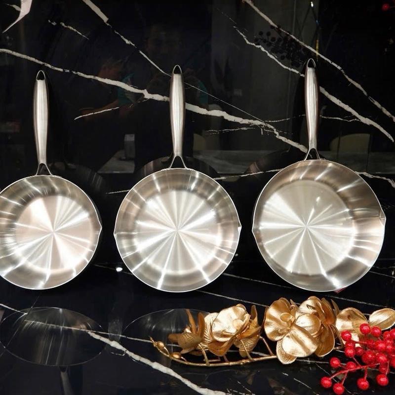 Chảo Inox Nguyên Khối Liền Thân Seka SK6030 Có Vỉ Dóc Mỡ, Chảo Rán Sâu Lòng Chống Dính Tự Thân SeKa Chính Hãng