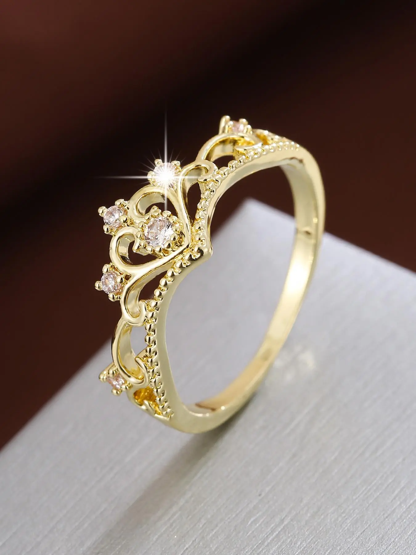 Women's Elegant Artificial Zircon Decorated Crown Design Ring, Exquisite Trendy Hollow Out Design Ring, Fashionable Jewelry for Women As Gift